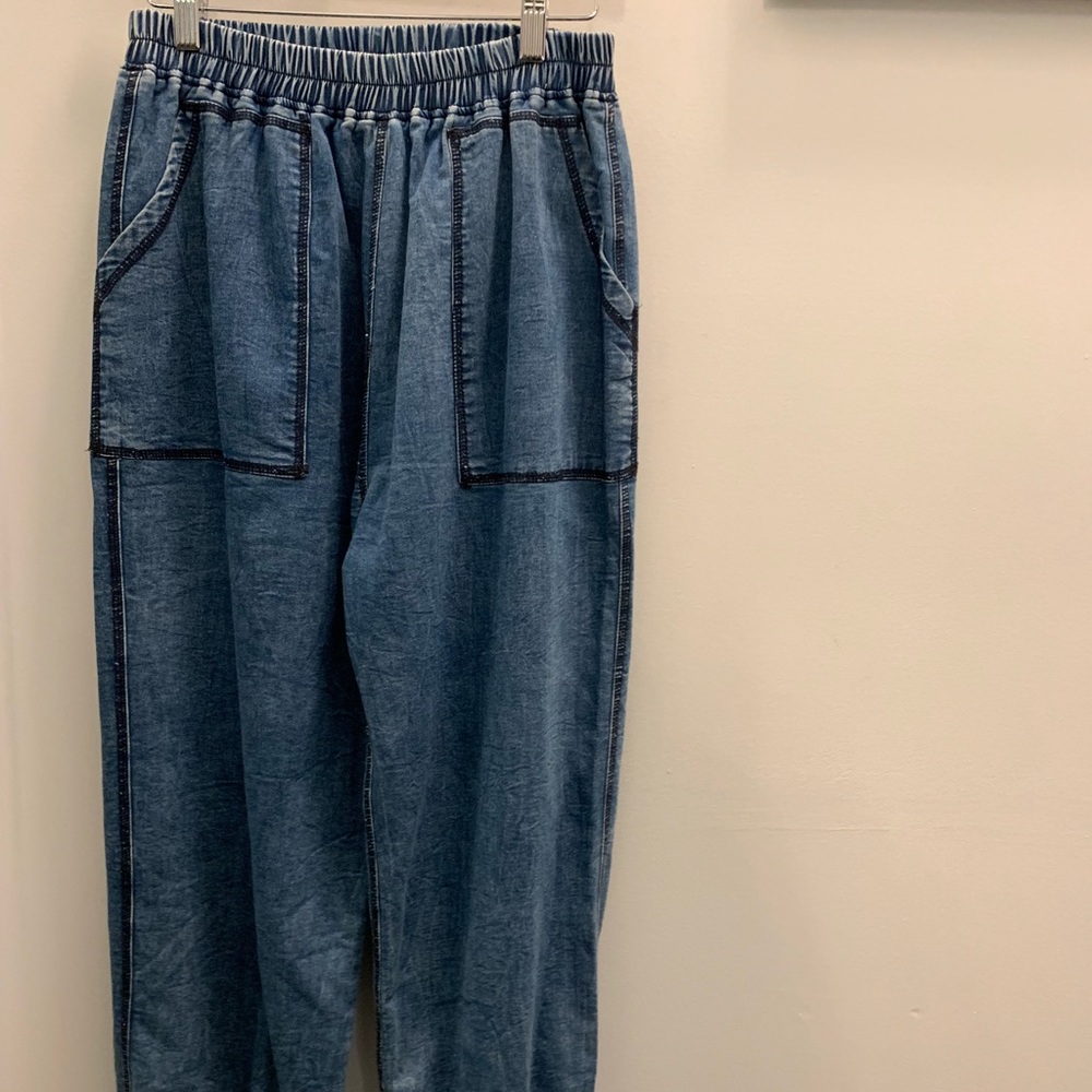 Easel Sweatpants Jeans